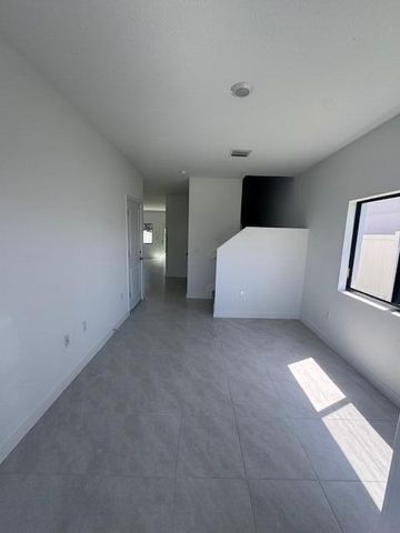 4844 Dillion Street, Lake Worth, FL 33463