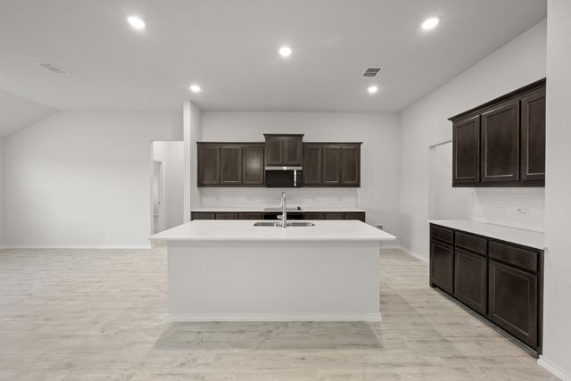 2641 River Bank Drive, Burleson, TX 76028
