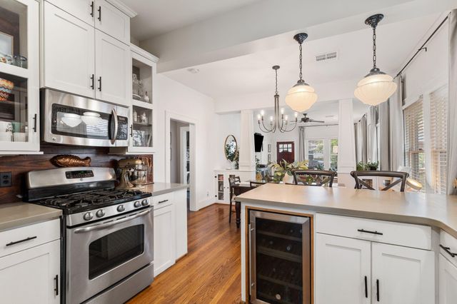 611 Enid Street, Houston, TX 77009