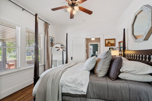 611 Enid Street, Houston, TX 77009