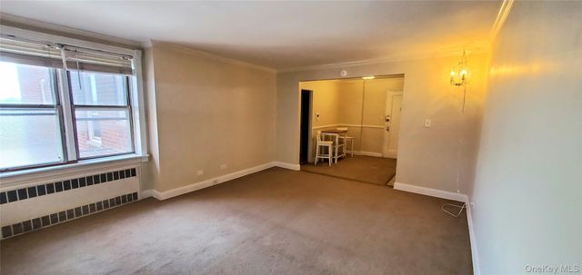 105-37 64th Avenue 3C, Forest Hills, NY 11375