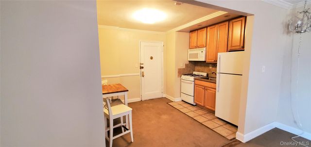 105-37 64th Avenue 3C, Forest Hills, NY 11375