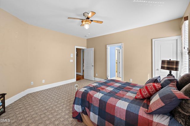 4816 Millens Bay Court, Apex, NC 27539