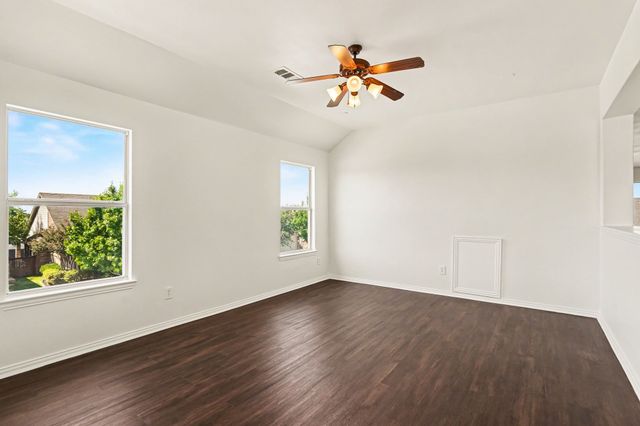 9721 McFarring Drive, Fort Worth, TX 76244