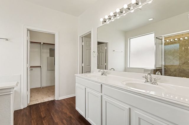 9721 McFarring Drive, Fort Worth, TX 76244