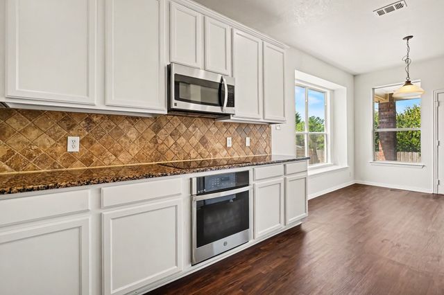 9721 McFarring Drive, Fort Worth, TX 76244