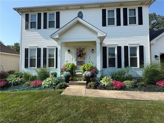 5946 N Mayflower Drive, Lorain, OH 44053