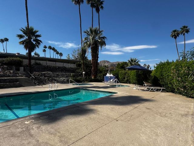 31 Circle A Drive, Palm Desert, CA 92260