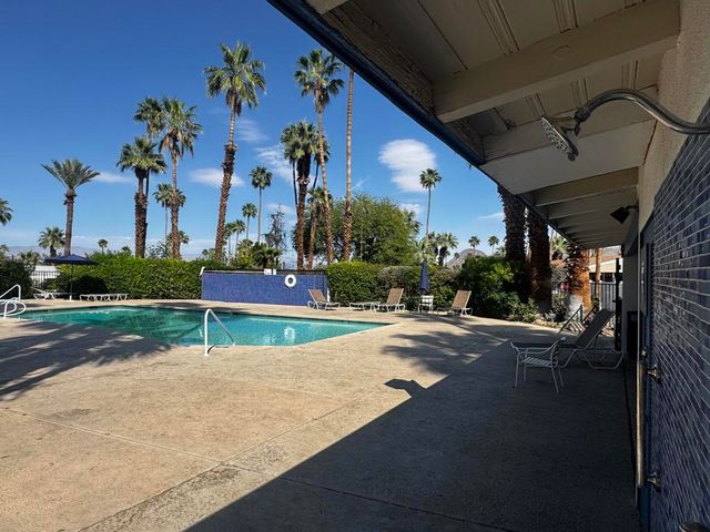 31 Circle A Drive, Palm Desert, CA 92260