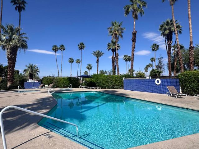 31 Circle A Drive, Palm Desert, CA 92260
