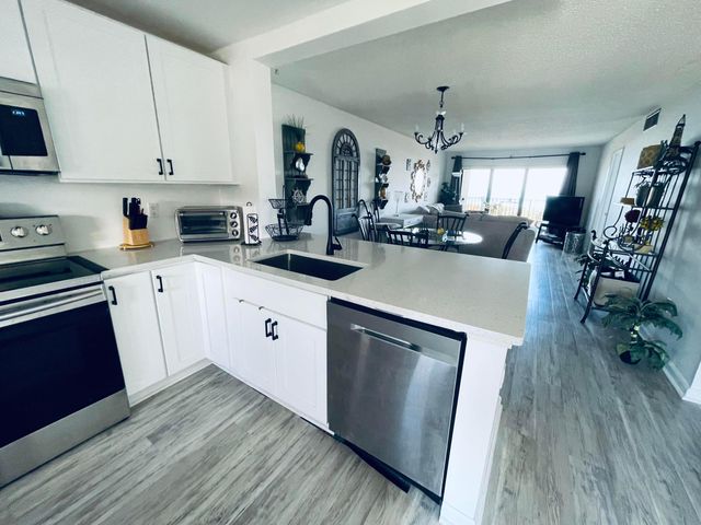 7430 S Ocean Drive 219, Jensen Beach, FL 34957