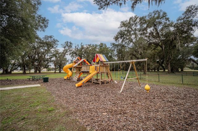 10619 GRAND OAKS BOULEVARD, Oxford, FL 34484