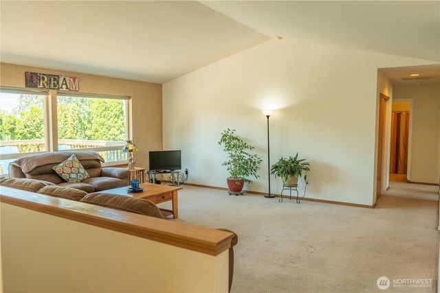 530 S Mary Avenue, East Wenatchee, WA 98802