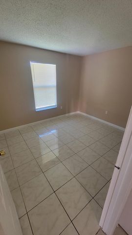 1837 Heartwellville Street NW, Palm Bay, FL 32907
