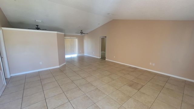 1837 Heartwellville Street NW, Palm Bay, FL 32907