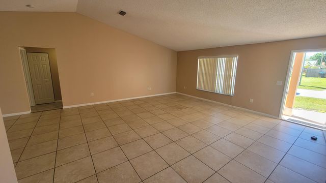 1837 Heartwellville Street NW, Palm Bay, FL 32907