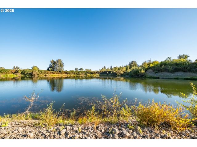 3030 RIVER BEND Rd, Salem, OR 97304