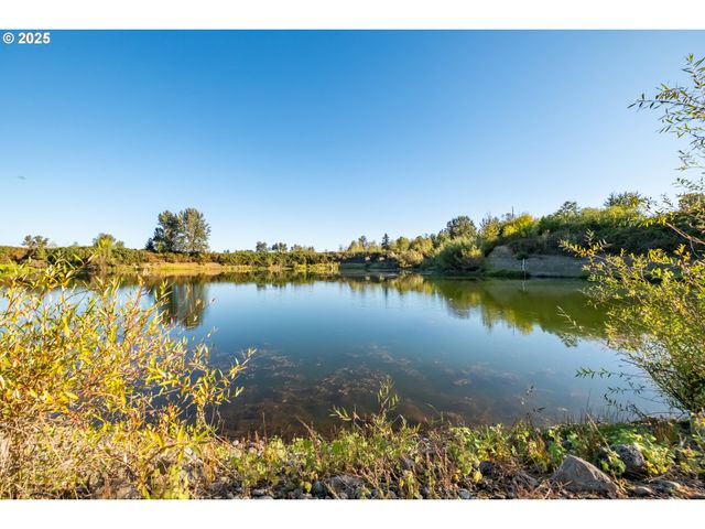 3030 RIVER BEND Rd, Salem, OR 97304