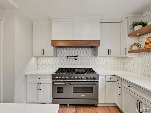 1724 Pottery Road, Washington, MO 63090