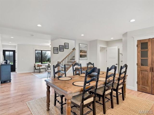 1724 Pottery Road, Washington, MO 63090