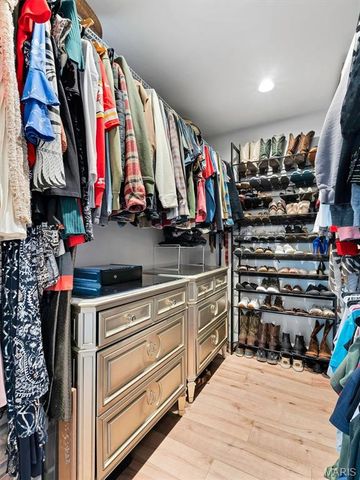 1724 Pottery Road, Washington, MO 63090