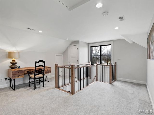 1724 Pottery Road, Washington, MO 63090