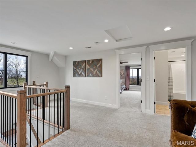 1724 Pottery Road, Washington, MO 63090