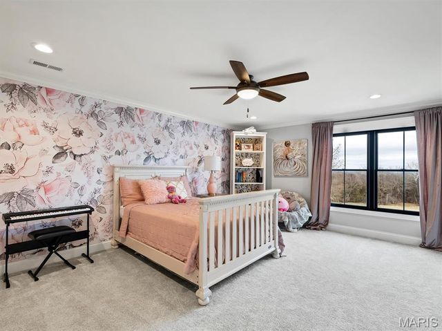 1724 Pottery Road, Washington, MO 63090