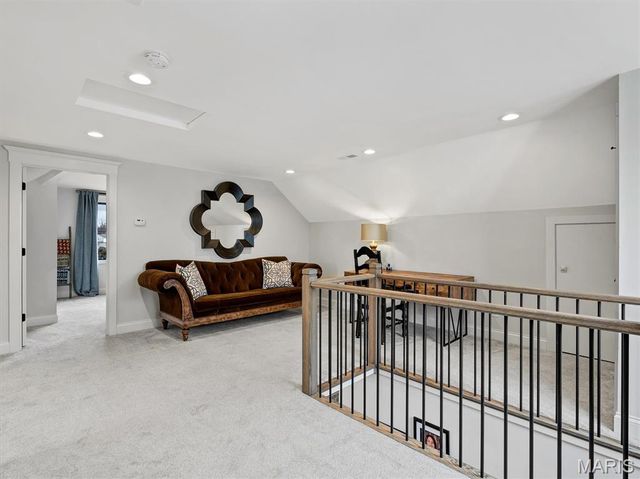 1724 Pottery Road, Washington, MO 63090