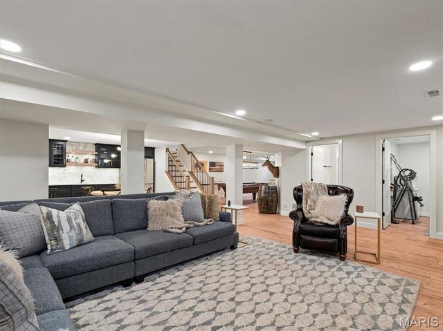 1724 Pottery Road, Washington, MO 63090