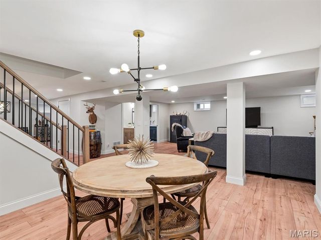 1724 Pottery Road, Washington, MO 63090