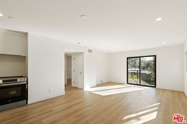 2838 Marsh Street, Los Angeles, CA 90039