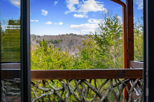 360 Hope Drive, Blue Ridge, GA 30513