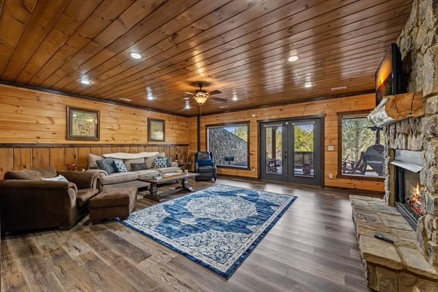 360 Hope Drive, Blue Ridge, GA 30513