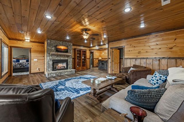 360 Hope Drive, Blue Ridge, GA 30513