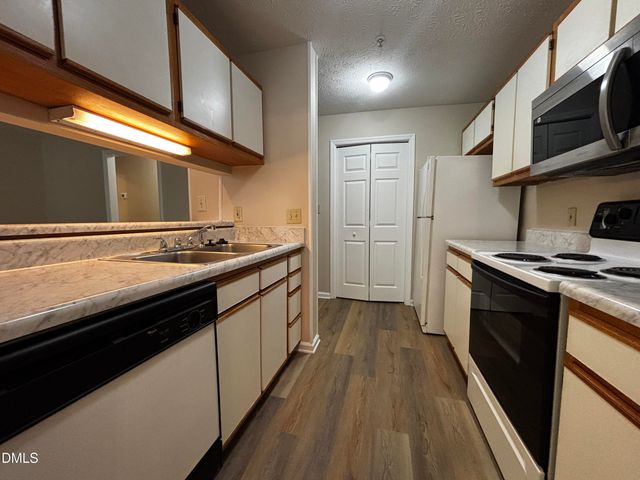 259 Waterdown Drive, Fayetteville, NC 28314