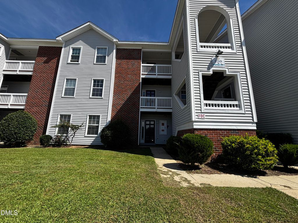 259 Waterdown Drive, Fayetteville, NC 28314