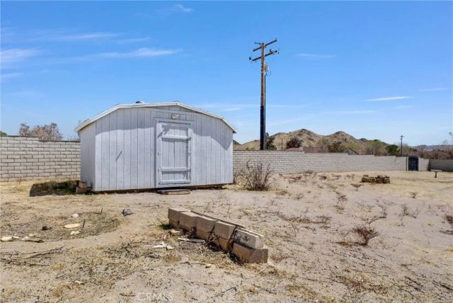 16635 Wintun, Apple Valley, CA 92307