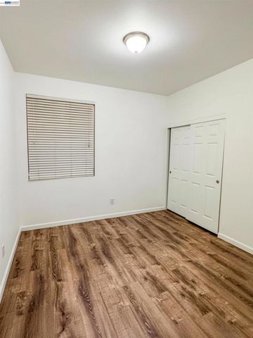 10409 Pebble Run Ln, Stockton, CA 95209