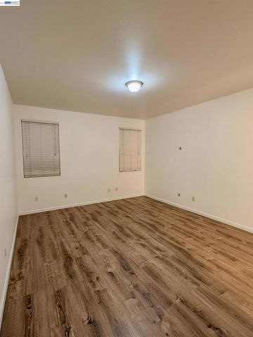 10409 Pebble Run Ln, Stockton, CA 95209