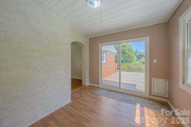 2150 Nc 80 Highway, Bakersville, NC 28705