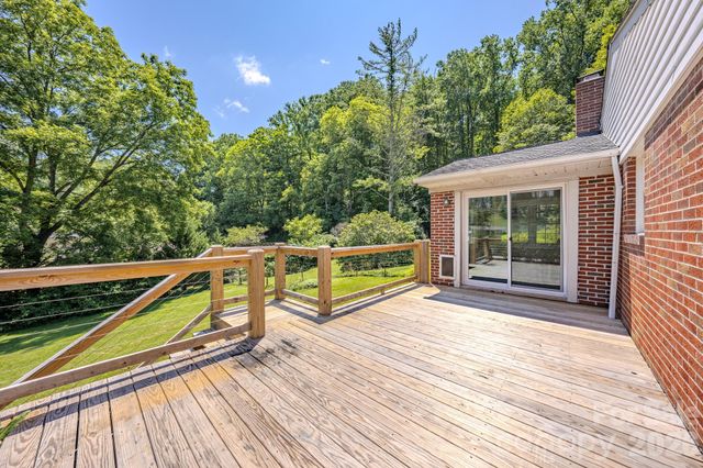2150 Nc 80 Highway, Bakersville, NC 28705