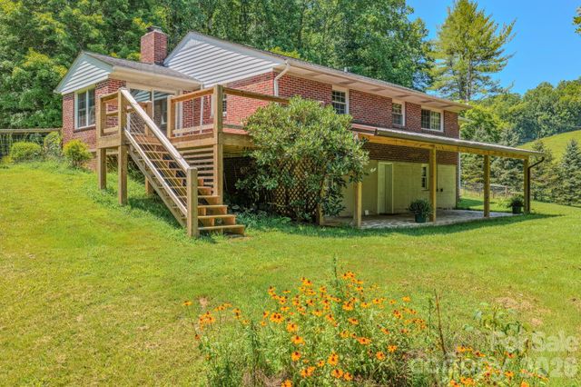 2150 Nc 80 Highway, Bakersville, NC 28705