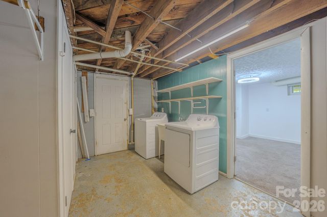 2150 Nc 80 Highway, Bakersville, NC 28705