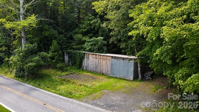 2150 Nc 80 Highway, Bakersville, NC 28705