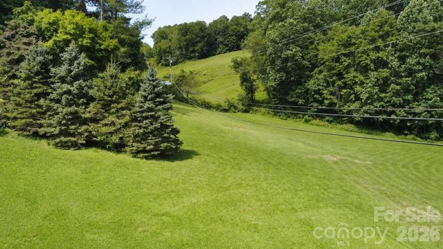 2150 Nc 80 Highway, Bakersville, NC 28705