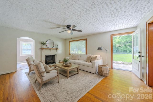 2150 Nc 80 Highway, Bakersville, NC 28705