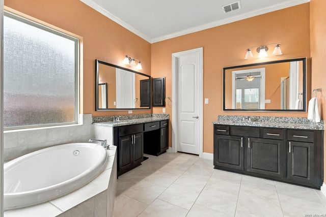 13157 Hallie Chase, Schertz, TX 78154