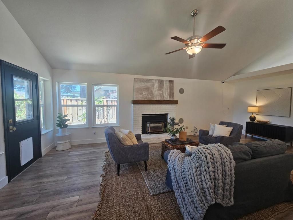 Image 16 of property listing at 501 Bobbys Lane, Hollister, CA 95023