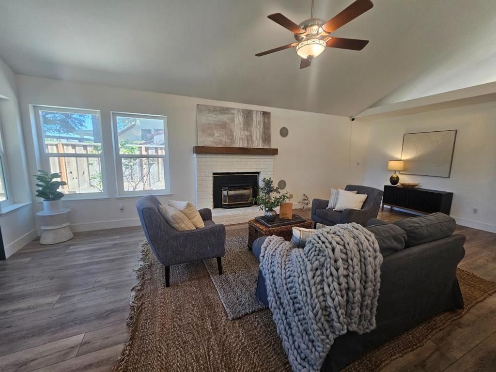 Image 18 of property listing at 501 Bobbys Lane, Hollister, CA 95023